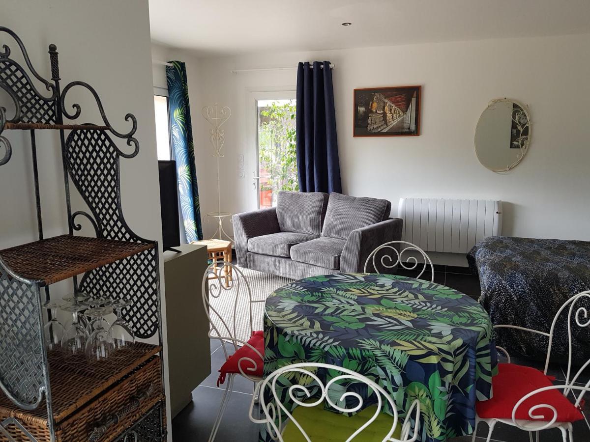 Mandala Apartment Saint-Affrique Bagian luar foto